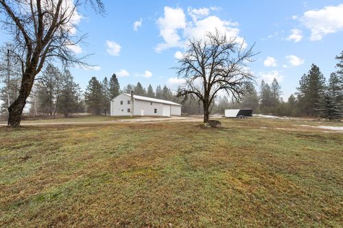 38706 N Newport Hwy, Elk, WA, 99009-9765 | Card Image