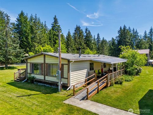 10739 128th Ave Se, Rainier, WA, 98576-9711 | Card Image