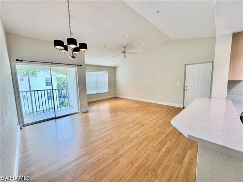 932-4620 Saint Croix Ln, NAPLES, FL, 34109-3524 | Card Image