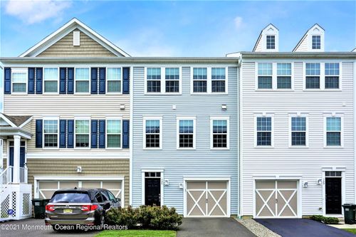 605-137 Beacon Ln, Eatontown, NJ, 07724-2181 | Card Image