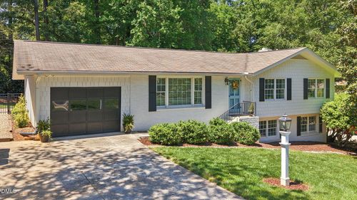 4509 Keswick Dr, Raleigh, NC, 27609-5550 | Card Image