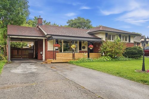 438 Magnolia Cres, London, ON, N5Y4S9 | Card Image