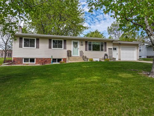 1003 High St, Alexandria, MN, 56308-2148 | Card Image