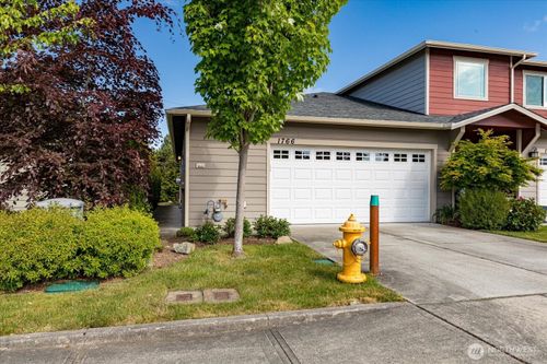 1766 Sw Stremler Dr, Oak Harbor, WA, 98277-7176 | Card Image