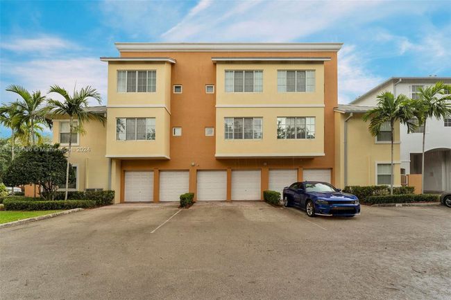 424 - 424 Sw 13th Ter, Condo with 4 bedrooms, 3 bathrooms and null parking in Fort Lauderdale FL | Image 32