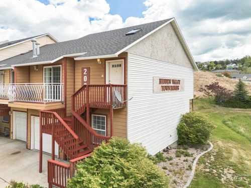 200-200 La Valle Strada, Pocatello, ID, 83201-5877 | Card Image