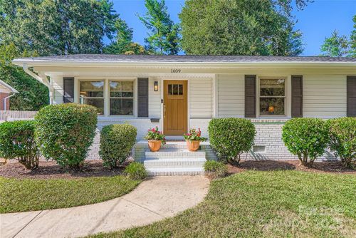 1609 Starbrook Dr, Charlotte, NC, 28210-6038 | Card Image