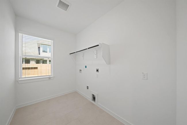 Laundry room (*Photo not of actual home and used for illustration purposes only.) | Image 18