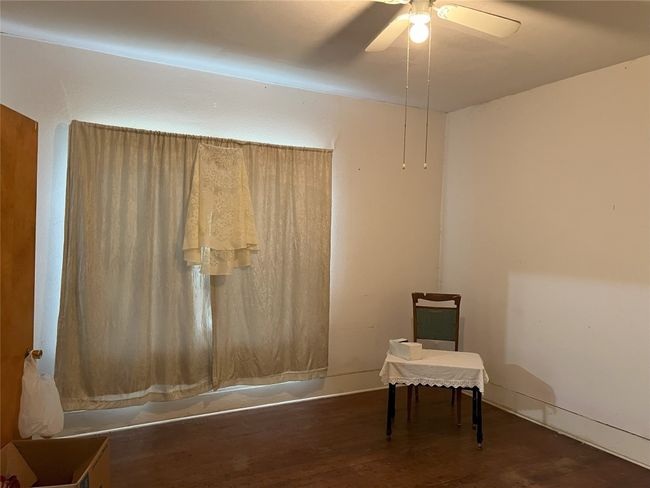 A - 5619 Fm 535, House other with 5 bedrooms, 1 bathrooms and 8 parking in Cedar Creek TX | Image 11