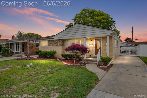 28606 Rockwood St, Saint Clair Shores, MI, 48081-3246 | Card Image