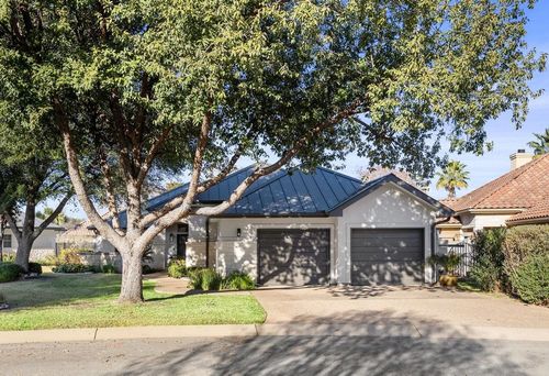 104 San Saba Ct, Horseshoe Bay, TX, 78657-5967 | Card Image