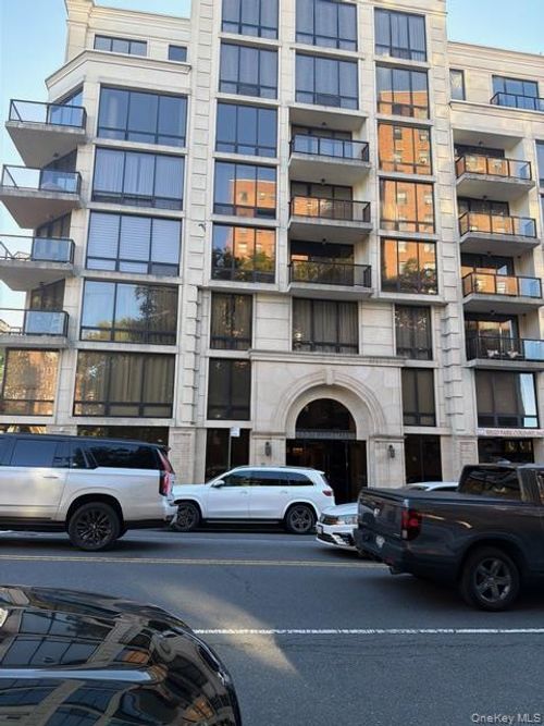 3i-6366 99 Street, New York, NY, 11374 | Card Image