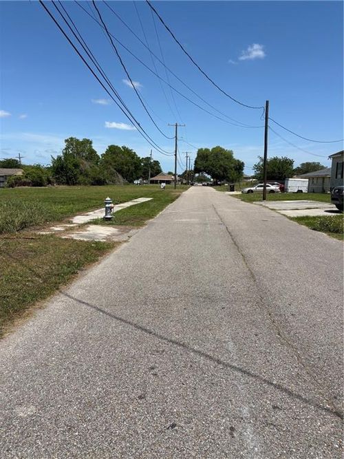 2301 Walkers Ln, Meraux, LA, 70075-2448 | Card Image