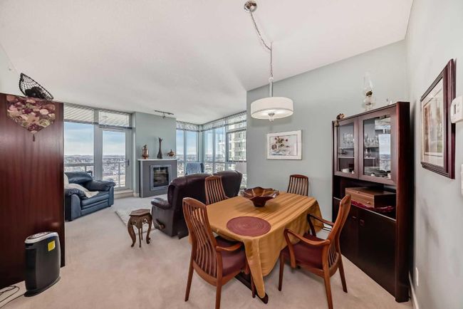 2205 - 99 Spruce Place Sw, Home with 2 bedrooms, 2 bathrooms and 1 parking in Calgary AB | Image 2