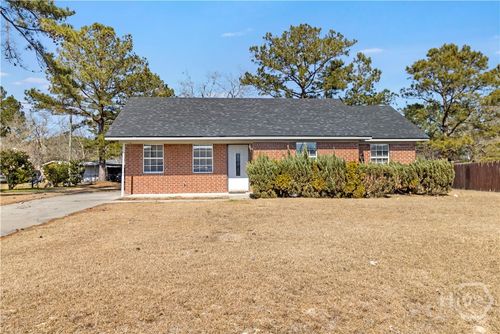 70 Kenny Dr, Hinesville, GA, 31313-8731 | Card Image