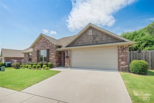 3546 W Foxtail Lily Ln, Fayetteville, AR, 72704-5014 | Card Image