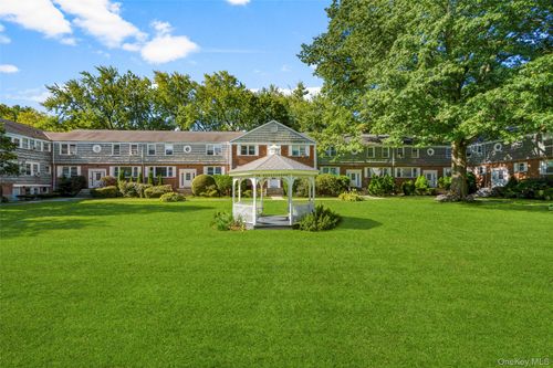 c2-907 Palmer Ave, Mamaroneck, NY, 10543-2480 | Card Image
