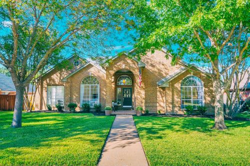 2049 Cannes Dr, Plano, TX, 75025-3010 | Card Image
