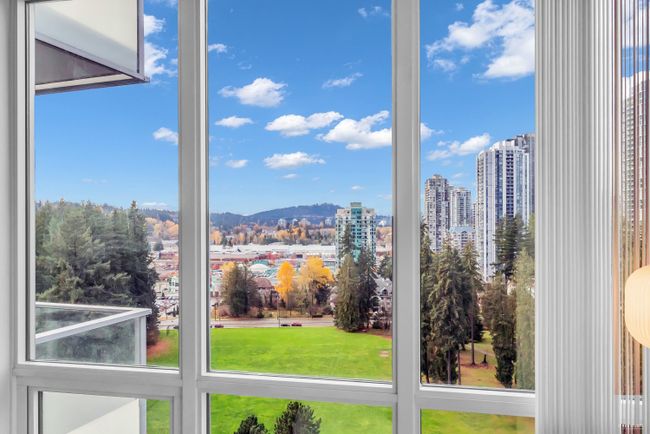 1908 - 3093 Windsor Gate, Condo with 2 bedrooms, 2 bathrooms and 1 parking in Coquitlam BC | Image 10