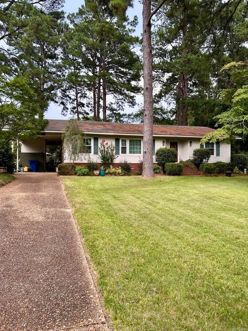 139 Berg Ave., Camden, AR, 71701-3226 | Card Image