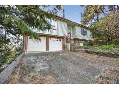 165 Se Rose St, Waldport, OR, 97394-9400 | Card Image