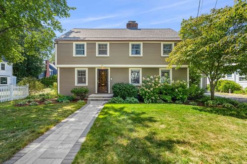 4 Miles Standish Rd, Marblehead, MA, 01945-1014 | Card Image
