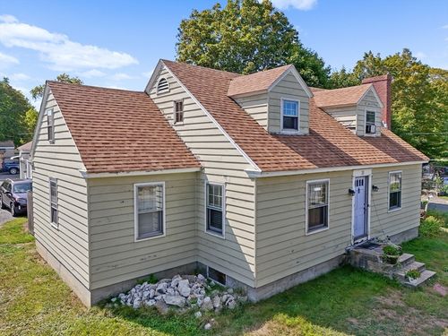 35 W River St, Orange, MA, 01364-1410 | Card Image