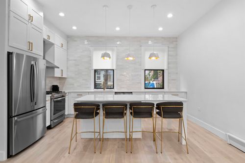 apt-10-243-237-243 5th St, Jersey City, NJ, 07302-2450 | Card Image