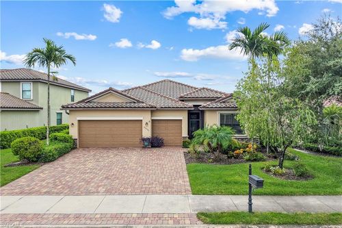 20377 Black Tree Ln, ESTERO, FL, 33928-6451 | Card Image