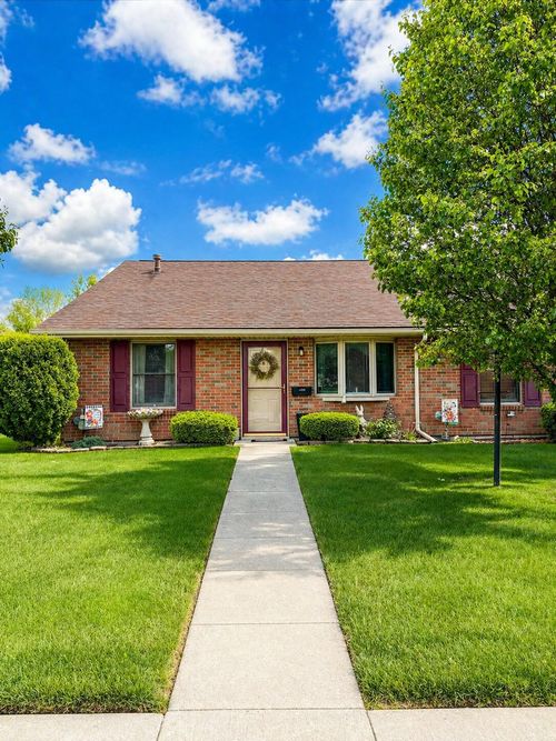 4250 Midfield St, Springfield, OH, 45503-6254 | Card Image