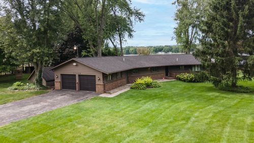 10226 Tomkinson Drive, Pavilion Township, MI, 49088 | Card Image