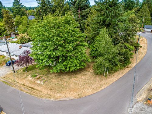51 14th Ave Se, Lacey, WA, 98503-2274 | Card Image