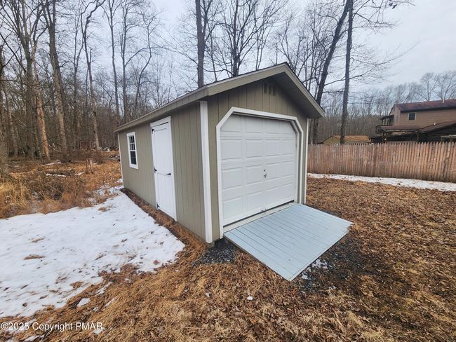 Garage | Image 9