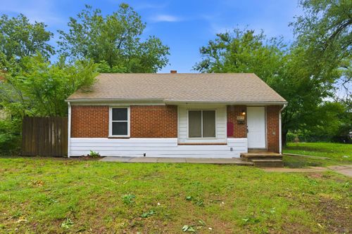 2307 E Shadybrook Ln, Wichita, KS, 67214 | Card Image