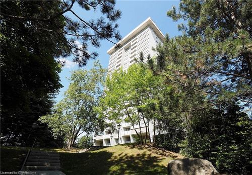 1105-375 King St N, Waterloo, ON, N2J4L6 | Card Image