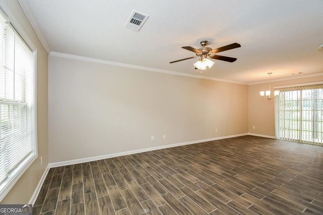 68 Gilliams Xing Sw, House other with 2 bedrooms, 3 bathrooms and null parking in Cartersville GA | Image 4