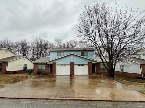 885 S Green Point Trce, Fayetteville, AR, 72704-7614 | Card Image