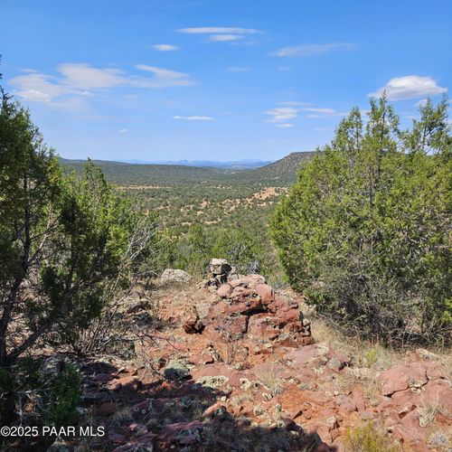 Lot 330 Forest Acres, Seligman, AZ, 86337 | Card Image