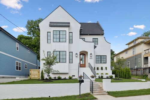 1813 6th Ave N, Nashville, TN, 37208-1601 | Card Image