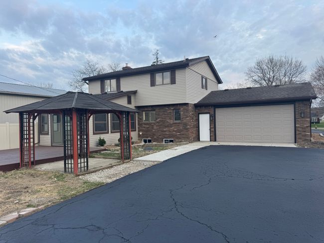 27638 W Huron River Dr, House other with 3 bedrooms, 2 bathrooms and null parking in Flat Rock MI | Image 26
