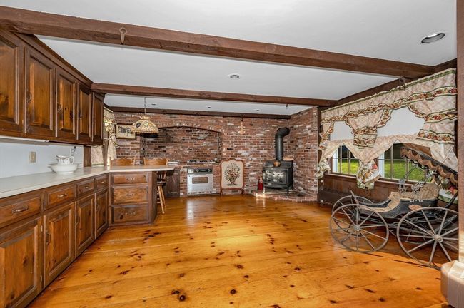 65 W Main St, House other with 4 bedrooms, 2 bathrooms and 10 parking in Groton MA | Image 5