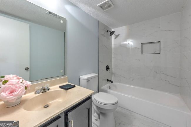 748 Garden View Dr, Condo with 3 bedrooms, 3 bathrooms and 2 parking in Stone Mountain GA | Image 20