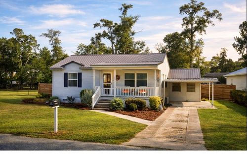 1401 White Ave Se, Live Oak, FL, 32064-4140 | Card Image