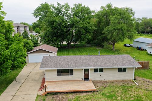 5685 Nw 57th Ave, Johnston, IA, 50131-1412 | Card Image