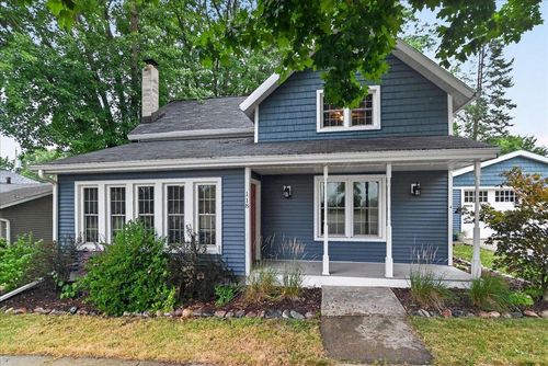 118 Washington St, Deforest, WI, 53532-1349 | Card Image
