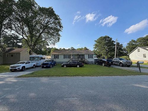 92 Lodge Rd, Poquoson, VA, 23662-2208 | Card Image