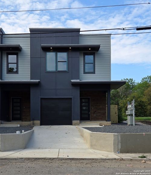 101-1834 Montana St, San Antonio, TX, 78203-2104 | Card Image