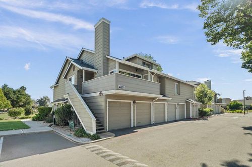 84 Cherry Ridge Ln, San Jose, CA, 95136-3636 | Card Image