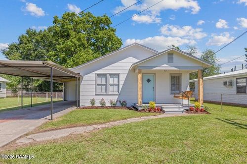 803 Grand Pointe Ave, Breaux Bridge, LA, 70517-4117 | Card Image