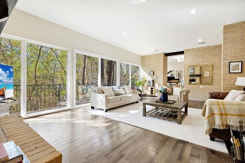 apt-130-201 Vanderpool Ln, Houston, TX, 77024-6152 | Card Image